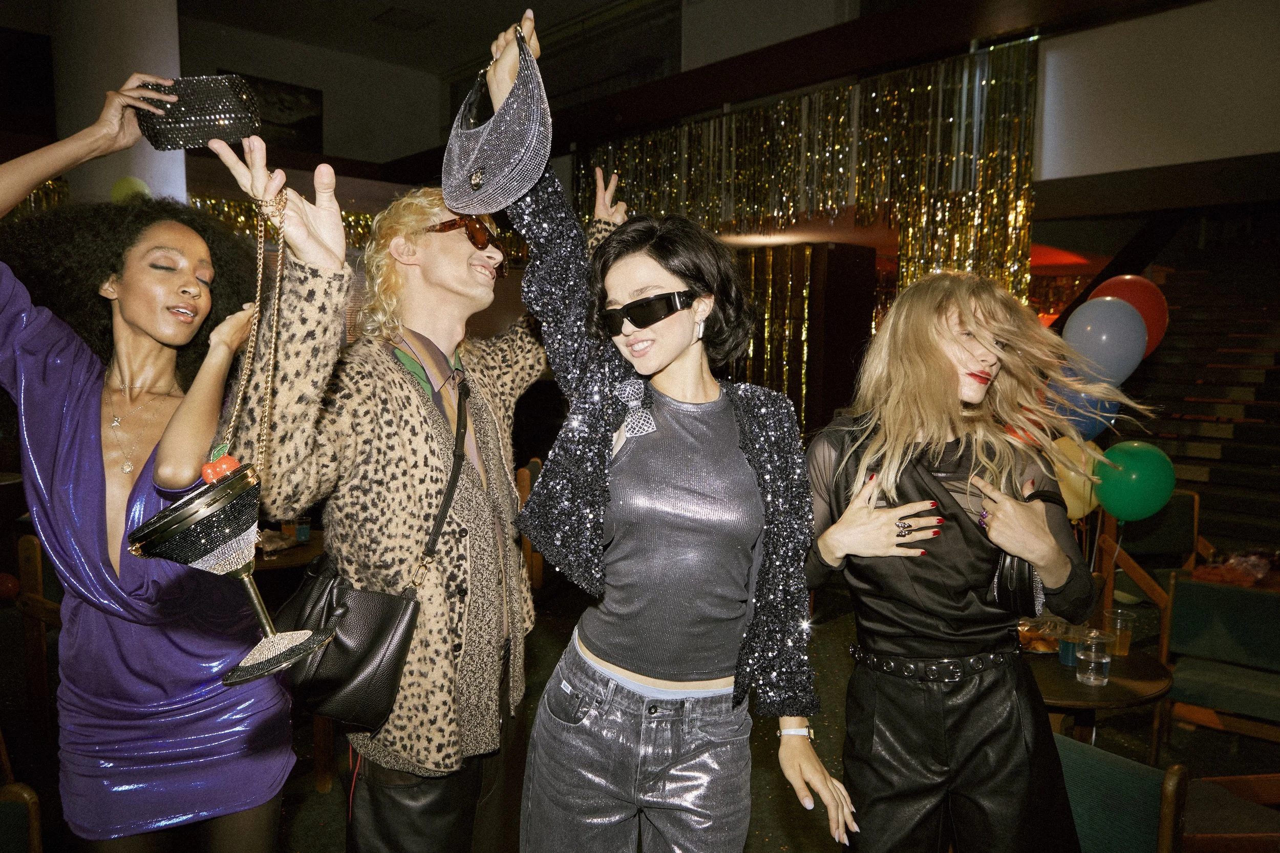 Holiday24_Trend_Finishing+touches_NYE_Women